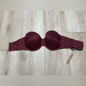 SKIMS Weightless Strapless Bra Color Wine 34DDD